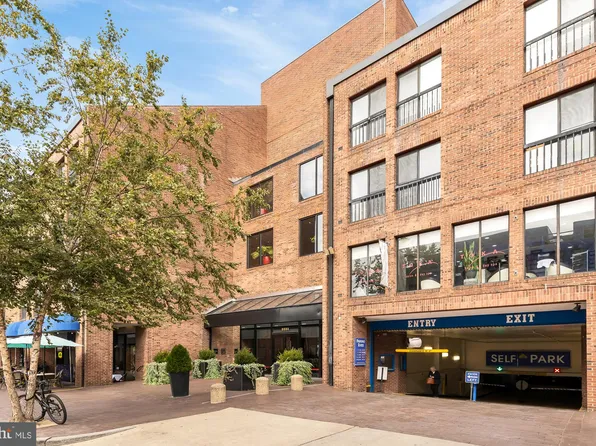 3251 Prospect St NW APT 411, Washington, DC 20007