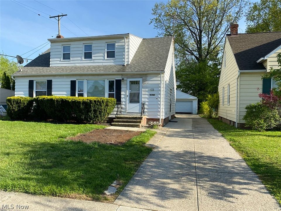 1st image of 24670 Hartland Dr