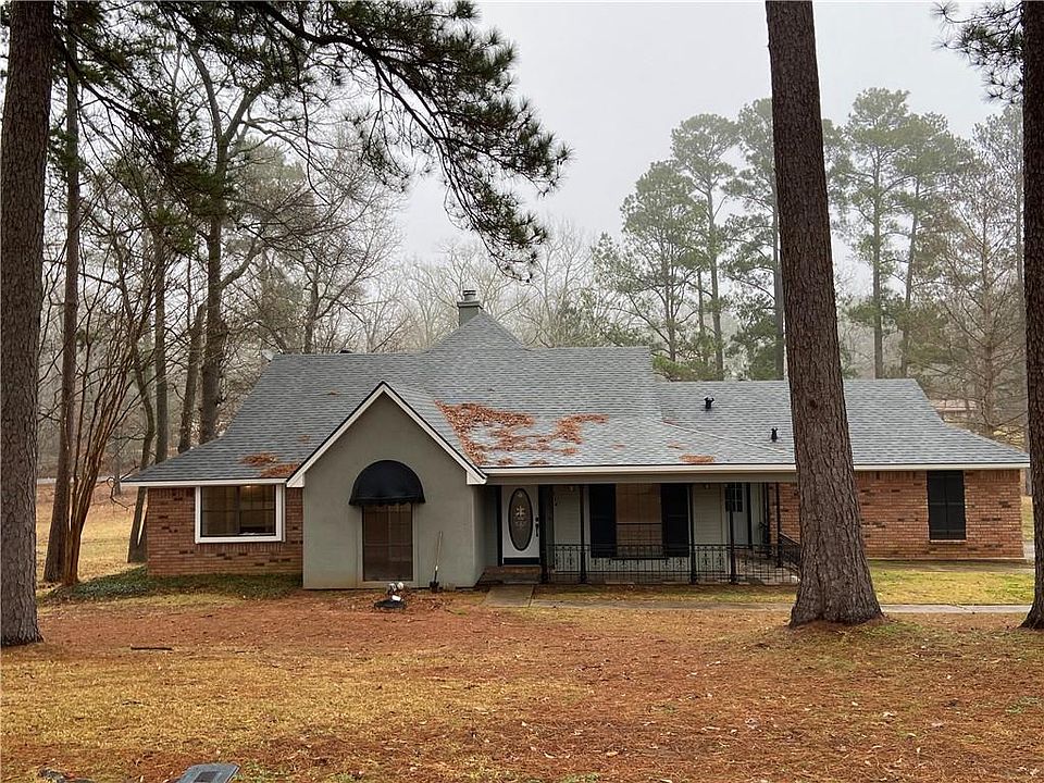 1st image of 114 Woodcrest Dr