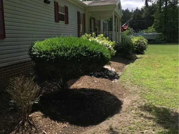 116 Hunts Rd, Port Haywood, VA 23138