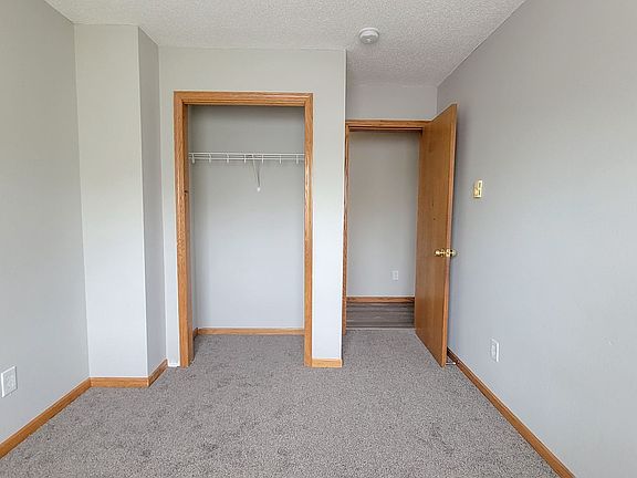 3rd image of 2616 Cedar Ave S #261604