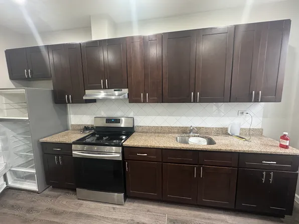 384 Harman Street image 1 of 5