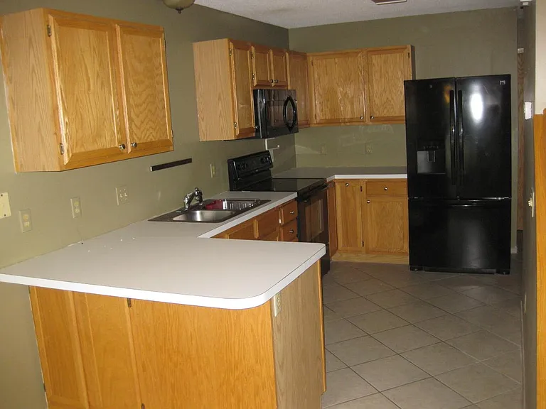 1987 N Ruby Ct — Photo 3