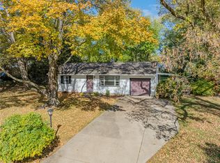 4174 Mapleview Dr, Dayton, OH 45432