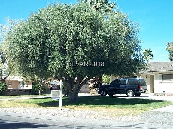 3904 JEWEL AVE, COUNTRY IN THE CITY
