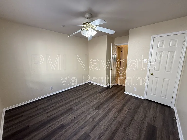 827 Visor Dr — Photo 22
