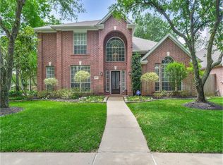 8703 Serenade Ln, Houston, TX 77040