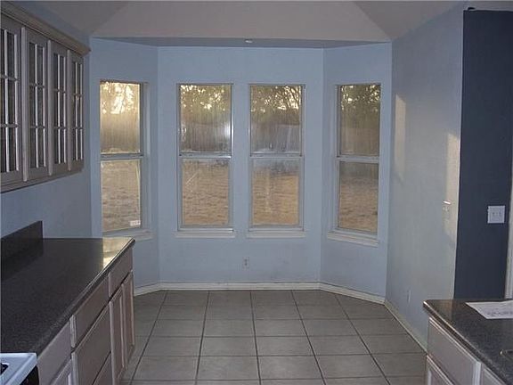4th image of 1307 Nightshade Ln