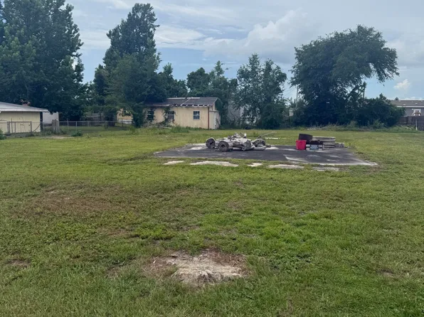 3809 E 9th St, Panama City, FL 32401