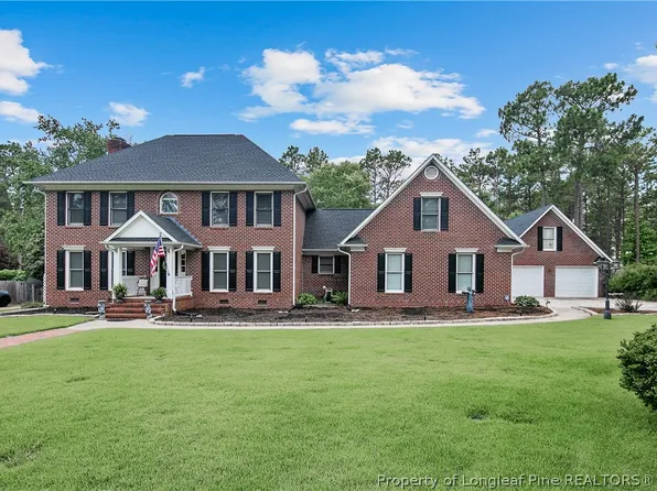 2070 Hidden Forge Dr, Fayetteville, NC 28304