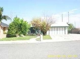 11117 Greenhurst Dr, Riverside, CA 92505