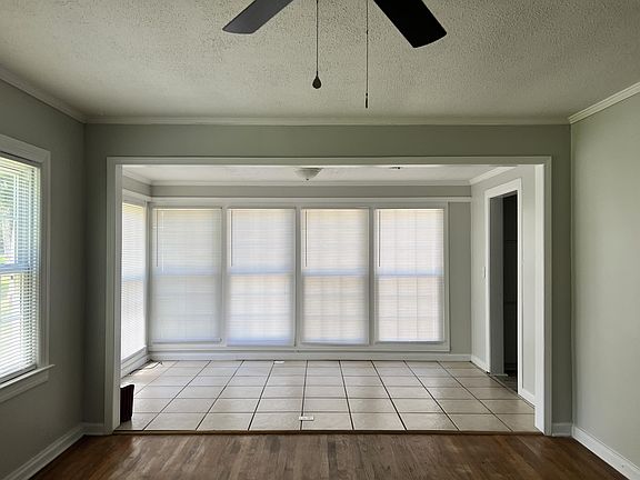 3rd image of 401 Highland St