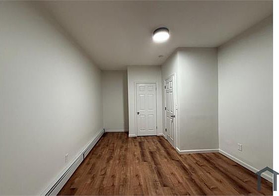 5th image of 55 Mahl Ave #2