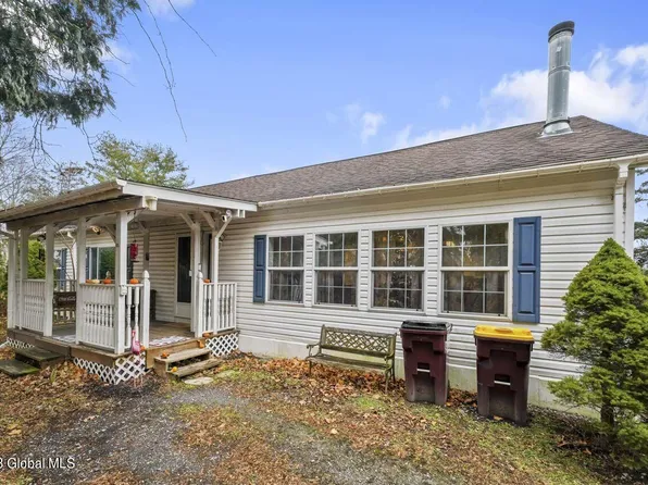 422 Sunnyside Road, Schoharie, NY 12157