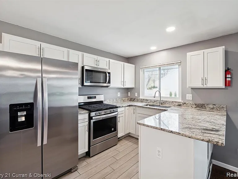 14374 Ramblewood St — Photo 4
