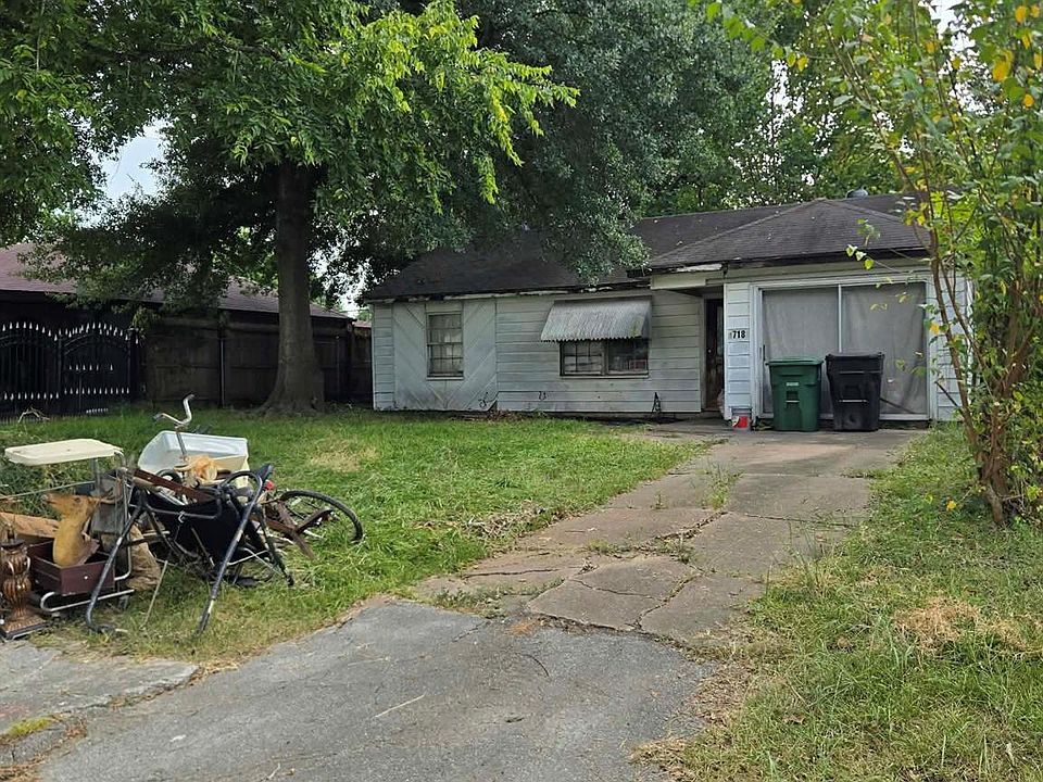 1st image of 3718 Landa Ln