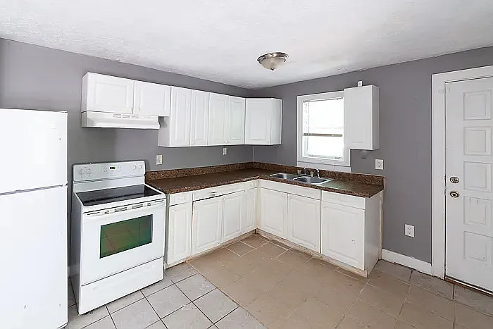 2 bed, 1025 sqft, $1,550 — Photo 2