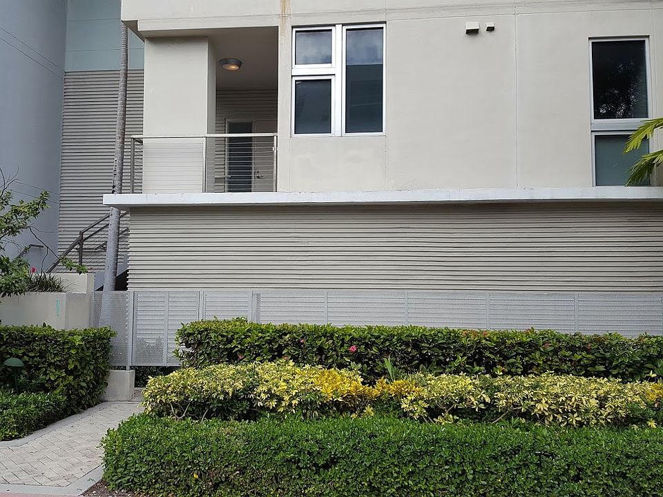 1st image of 1125 West Ave APT 1