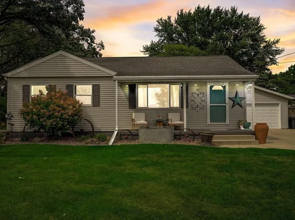 W7098 County Road B, Lake Mills, WI 53551