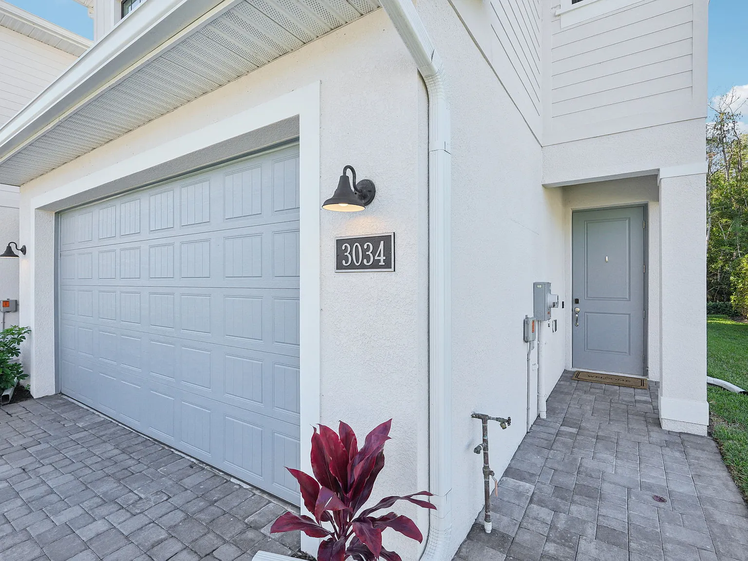 Juniper Pointe Townhomes — Photo 2