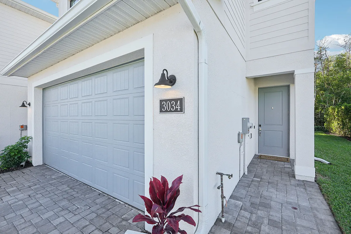 Building Photo - Juniper Pointe Townhomes