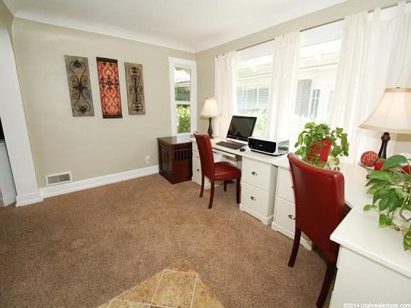 3rd image of 139 E Kelsey Ave