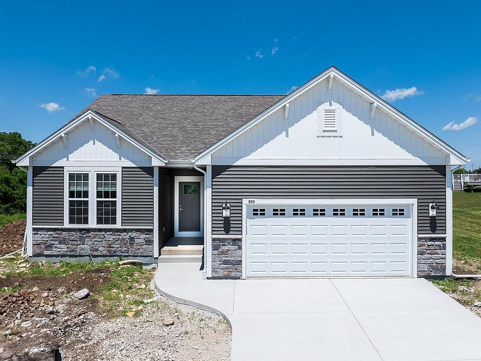 1st image of 924 Foxwalk DRIVE