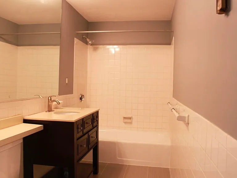 1321 Worcester Rd #405 — Photo 9