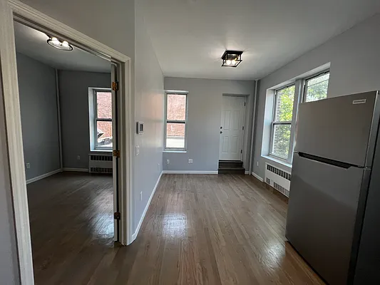 Rented by Extend Realty Inc | media 19