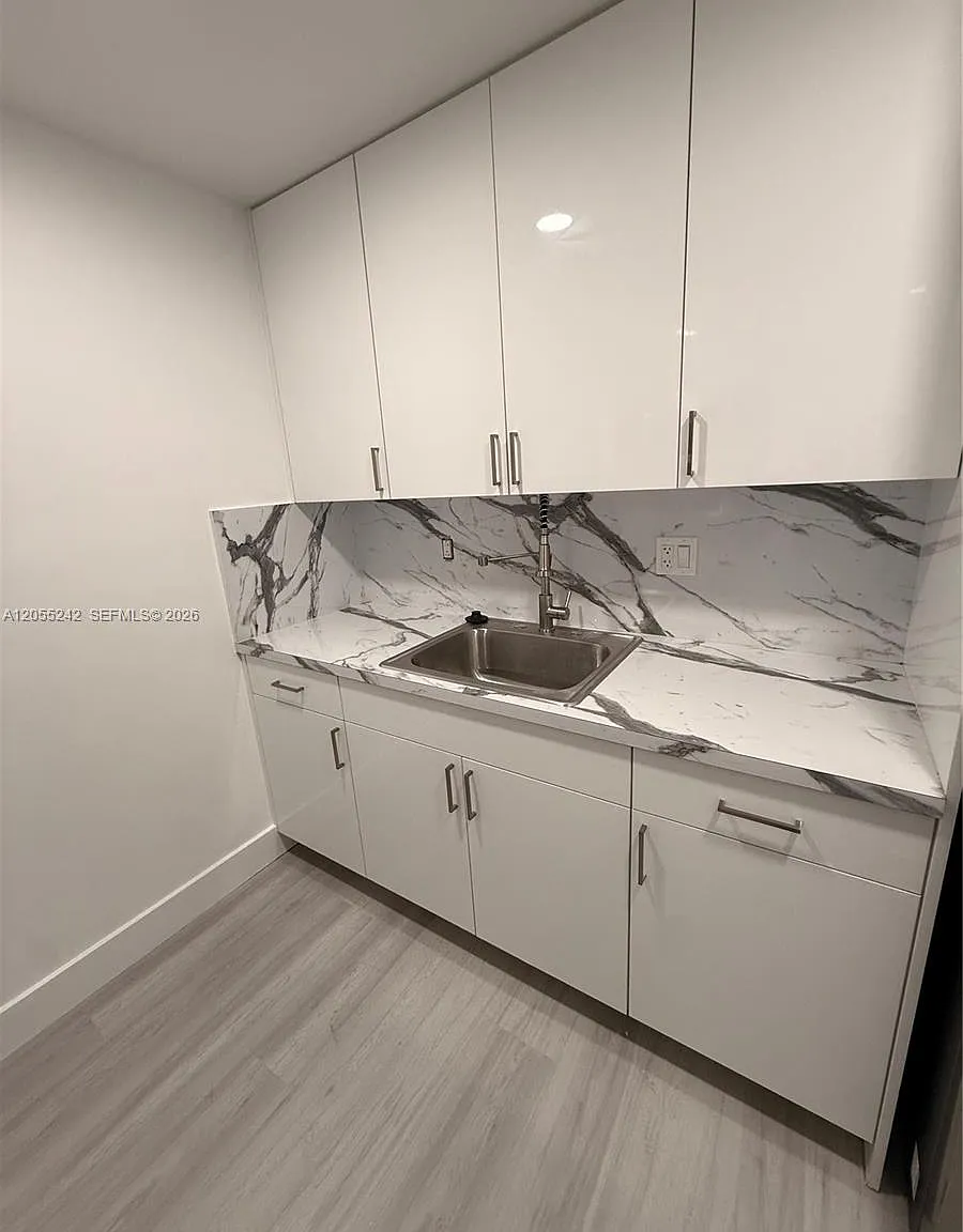 Saga Bay Gardens Condo — Photo 4