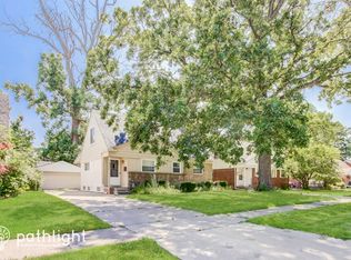 20672 Lancaster St, Harper Woods, MI 48225