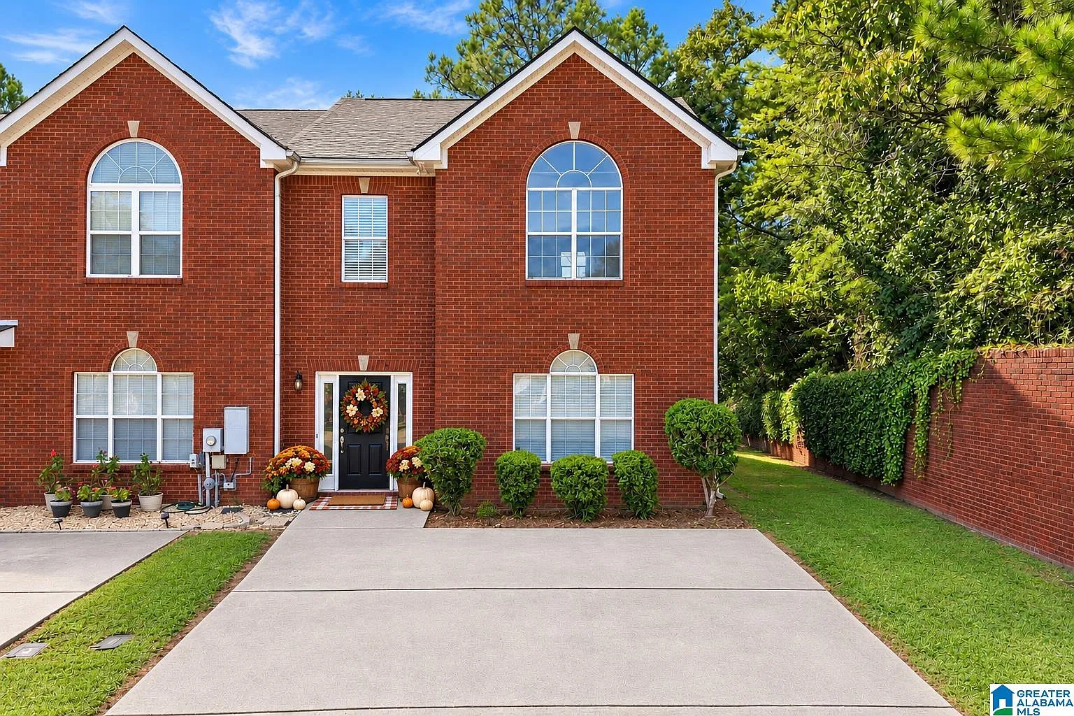 3 bed, 2.5 bath, 1548 sqft, $1,795 — Photo 1