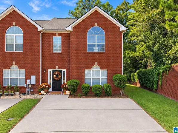 128 Canyon Trl, Pelham, AL 35124