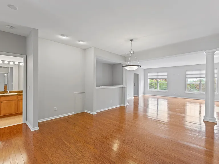 3091 Camden Dr — Photo 5