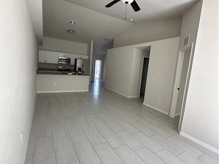 1027 Andalusia Blvd — Photo 2