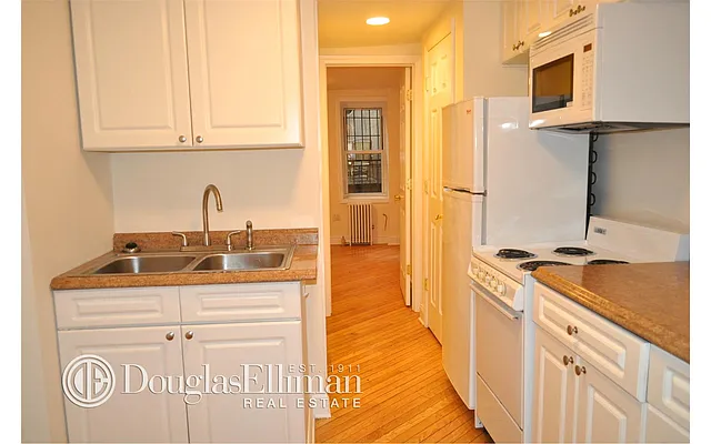 Rented by Douglas Elliman | media 34