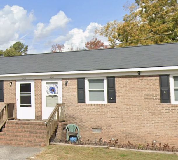 1st image of 902 Williford St #902