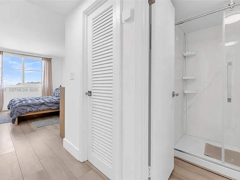 300 Bayview Dr #214 — Photo 12
