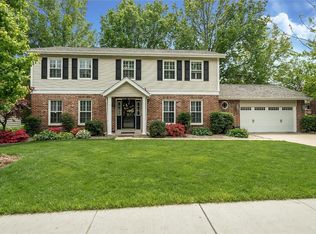 15844 Country Ridge Dr, Chesterfield, MO 63017
