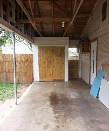 5th image of 213 E Johnson St