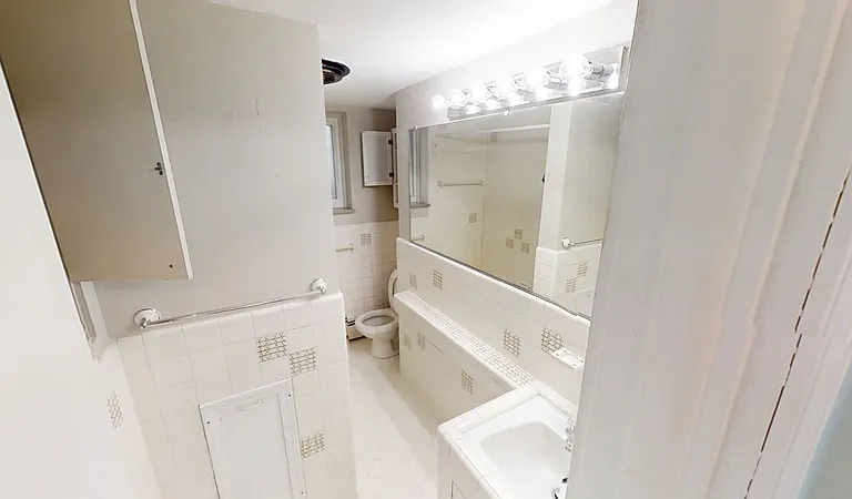 11859 N Main St #1 — Photo 10
