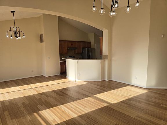3rd image of 4909 NE 78th St
