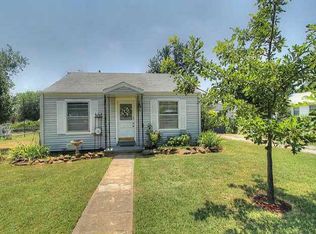 206 W 40th Pl, Sand Springs, OK 74063