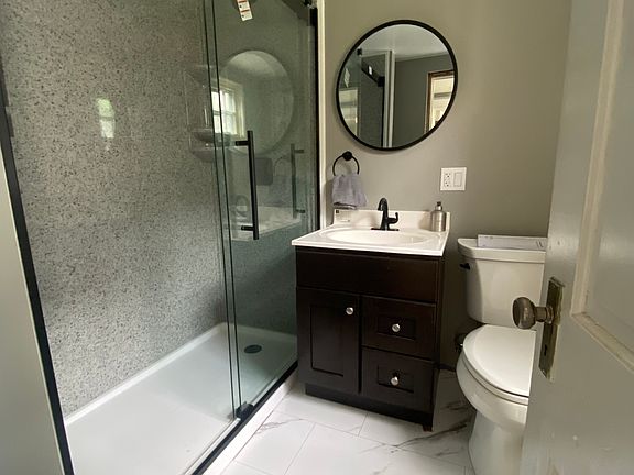 3rd image of 1 N Hawthorne Rd #1
