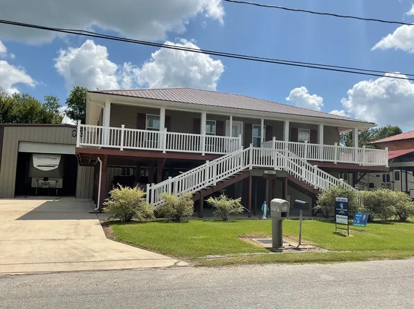 305 Rj Dr, Chauvin, LA 70344