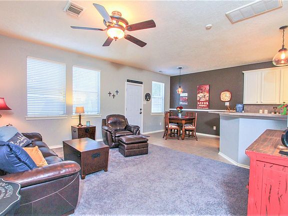 4th image of 342 Capella Oaks Ln