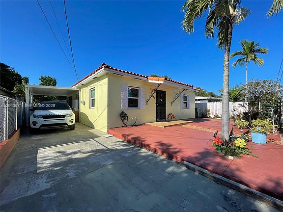 3rd image of 1085 NW 26th St