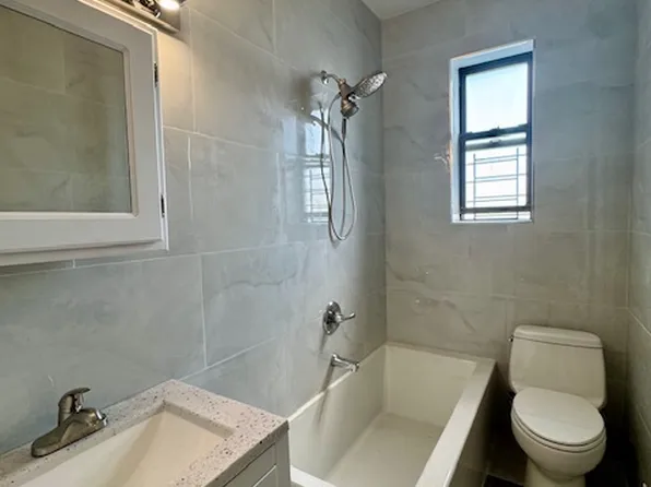 313 Brightwater Court image 13 of 15