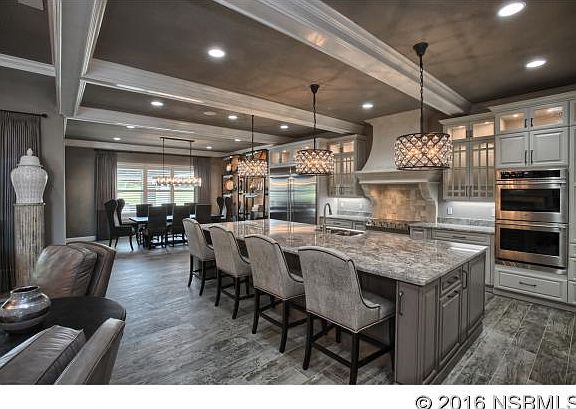 3rd image of 2917 Linari Ct