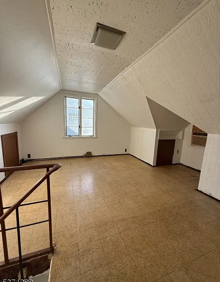 204 Columbia Ave — Photo 22